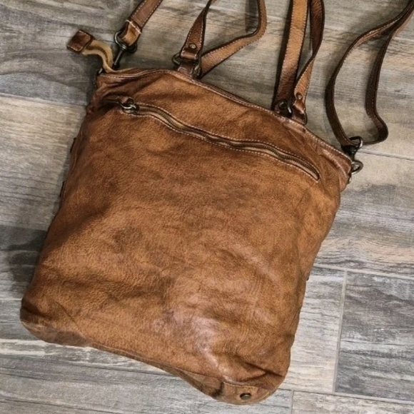 Rare Sundance Slightly Distressed Studded Genuine Leather Crossbody Shoulder Bag - Picture 7 of 11